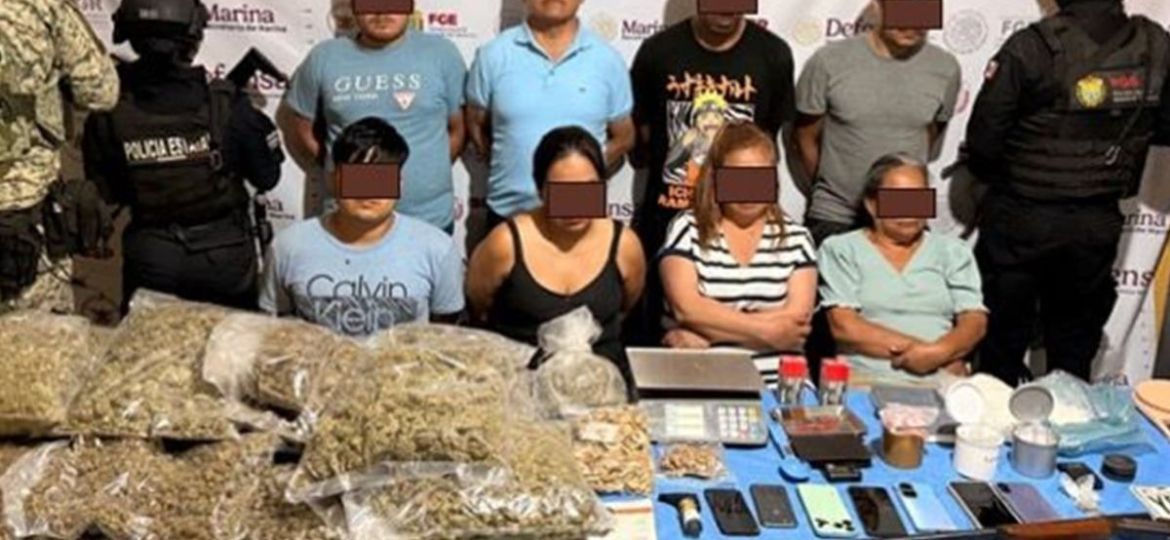 Detienen-a-ocho-presuntos-integrantes-de-una-celula-delictiva-en-Tihuatlan-entre-los-arrestados-esta-el-hermano-de-la-delegada-del-Bienestar