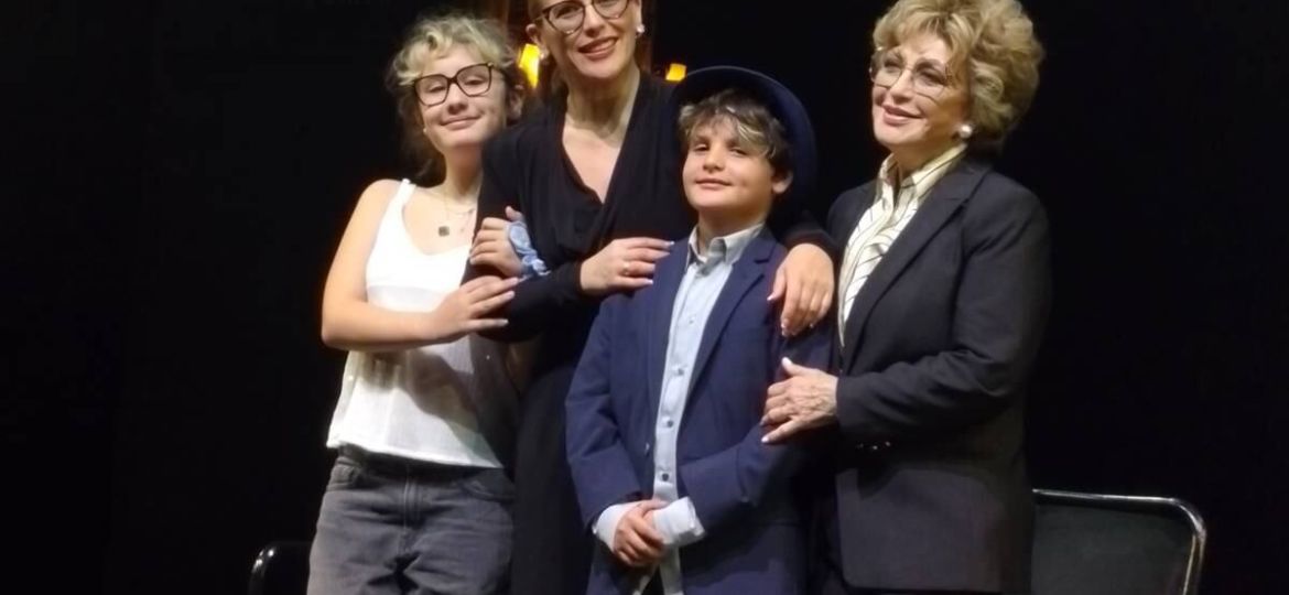 Angelica-Vale-Ahorita-no-hay-espacio-para-el-amor-tras-su-divorcio-de-Otto-Padron