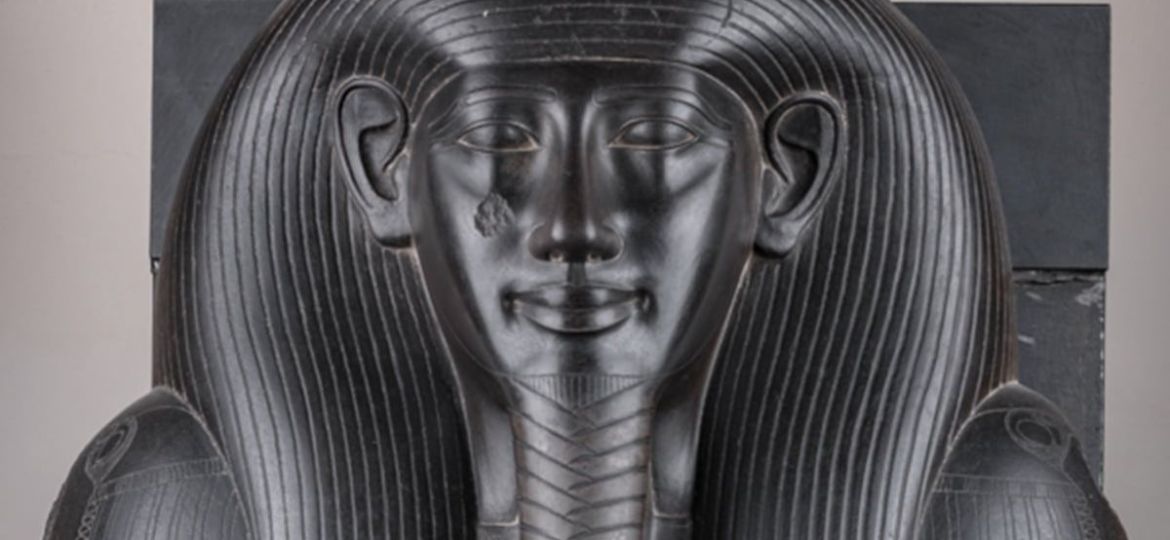 Egipto-incauta-un-sarcofago-del-periodo-romano-tardio-en-Akhmim-y-detiene-a-dos-personas