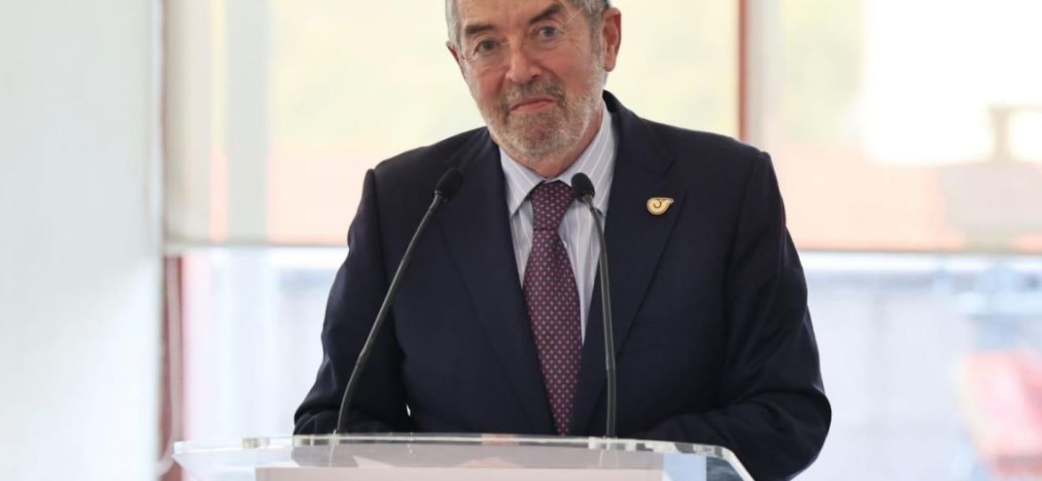 Juan-Ramon-de-la-Fuente-solicita-licencia-medica-en-la-SRE-por-una-operacion-de-columna