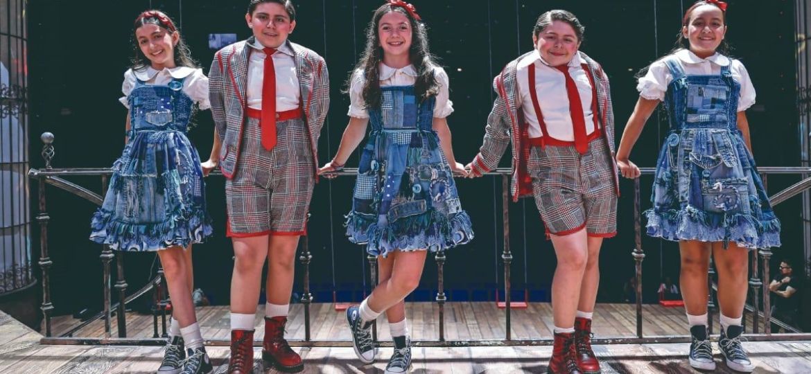 La-compania-de-Matilda-el-musical-ofrece-funcion-especial-por-el-Dia-del-Nino-y-destaca-a-su-elenco-infantil