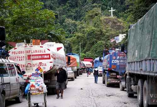 Movilizaciones-y-bloqueos-paralizan-Bolivia-gobierno-denuncia-proceso-conspirativo