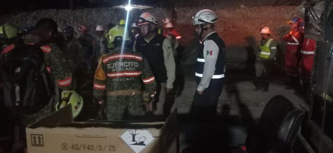 Rescatan-a-un-minero-en-la-mina-Santa-Fe-de-Sinaloa-siguen-las-labores-para-localizar-a-tres-companeros