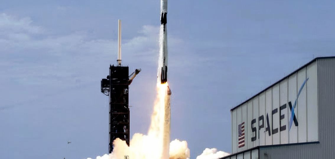SpaceX-presento-de-manera-confidencial-documentacion-ante-la-SEC-para-una-IPO-busca-recaudar-cerca-de-75000-mdd-y-una-valoracion-de-1.5–1.75-billones-de-dolares