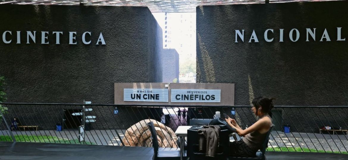 Trabajadores-de-la-Cineteca-Nacional-protestan-por-retrasos-en-pagos-y-falta-de-renovacion-de-contratos