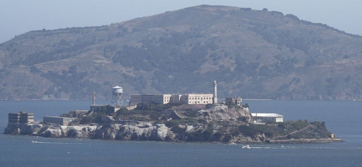 Trump-solicita-152-millones-de-dolares-para-reconstruir-y-reabrir-la-prision-de-Alcatraz