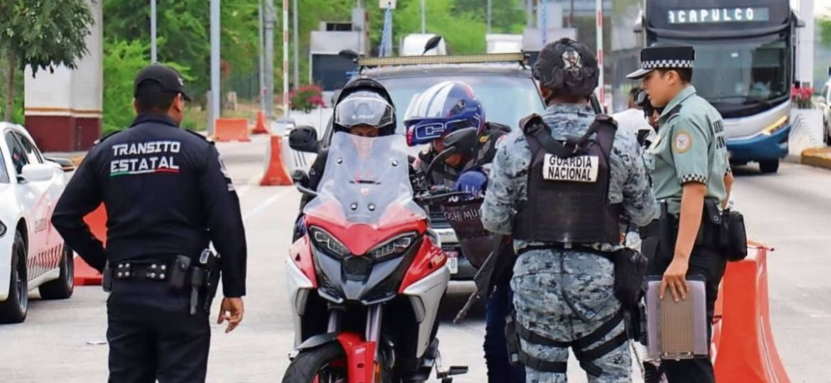Autoridades-implementan-operativos-y-retenes-en-accesos-a-Acapulco-ante-llegada-del-Acamoto