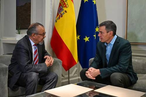 Crucero-MV-Hondius-llega-a-Tenerife-tras-brote-de-hantavirus-OMS-pide-tranquilidad