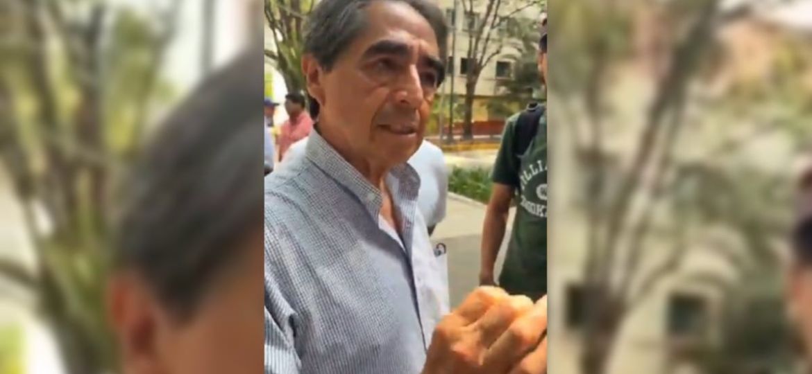 Director-de-la-ENCB-pide-levantar-paro-estudiantes-rechazan-y-mantienen-toma-de-Canal-Once