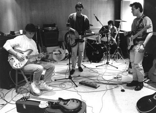 Hombres-G-estrena-el-documental-Los-mejores-anos-de-nuestra-vida-y-prepara-gira