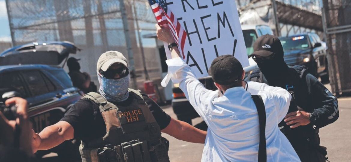 Huelga-de-hambre-y-protestas-en-Delaney-Hall-detenidos-migrantes-denuncian-condiciones-inhumanas