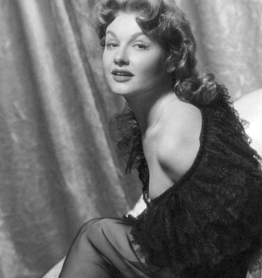 Muere-Ann-Robinson-actriz-de-La-guerra-de-los-mundos-a-los-96-anos