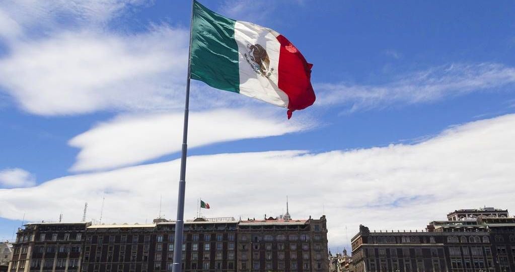 Perspectiva-de-la-calificacion-soberana-de-Mexico-cambia-a-negativa-por-deuda-y-bajo-crecimiento
