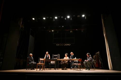 Rey-Lear-llega-al-Helenico-en-version-de-Angelica-Rogel-con-Luis-de-Tavira