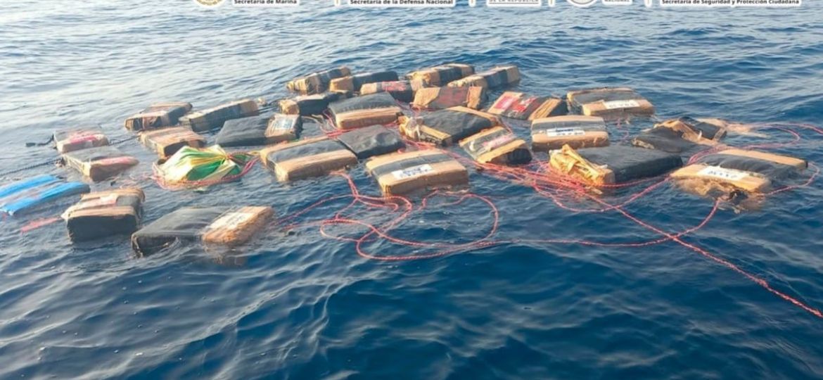 Semar-asegura-mas-de-2-toneladas-de-cocaina-en-el-Golfo-de-Tehuantepec