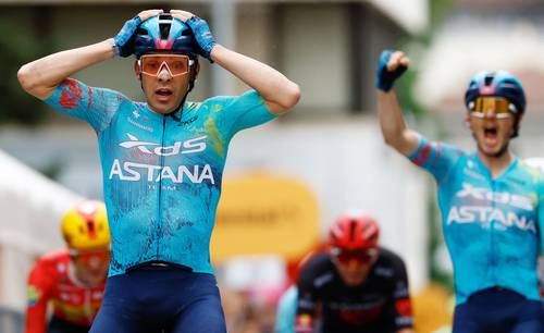 Thomas-Silva-hace-historia-y-gana-la-2.a-etapa-del-Giro-de-Italia-se-viste-de-maglia-rosa