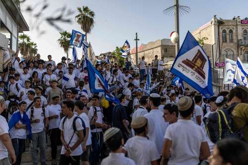 Ultranacionalistas-marchan-en-Jerusalen-y-corean-muerte-a-los-arabes-en-el-Dia-de-Jerusalen