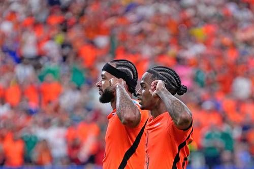 Holanda-aplasto-5-1-a-Suecia-en-el-NRG-Stadium-de-Houston-y-manda-en-el-Grupo-F